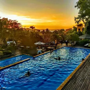 Hotel La Foret & Lounge